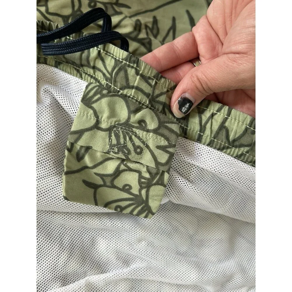 L.L. Bean Men's Nylon Lined Swimming Trunks Shorts Green Adjustable Waist‎ 0X 45